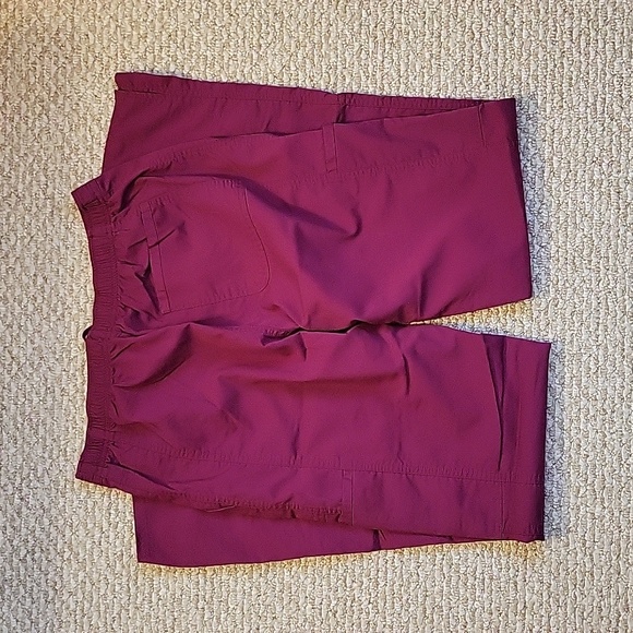 Cherokee Workwear Revolution Women's Scrub Set Size Small Tall Wine - Picture 7 of 7